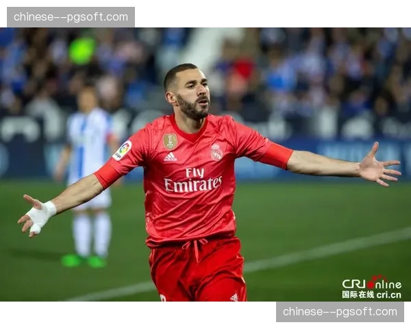 本泽马点射破门，打入个人欧冠第91球，追平劳尔